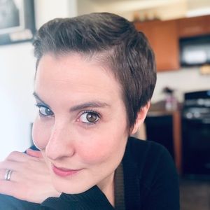 Meet your Posher, Andrea